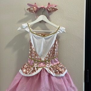 Girls doe a deer costume